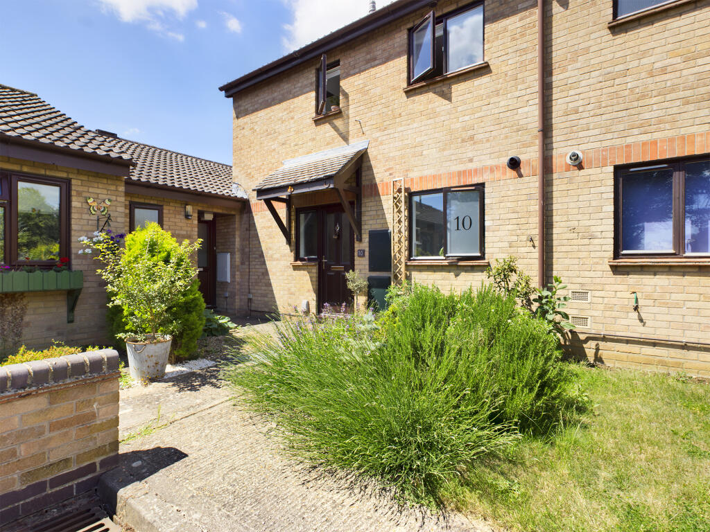 2 bed Mid Terraced House for rent in Milton. From Pocock & Shaw - Cambridge