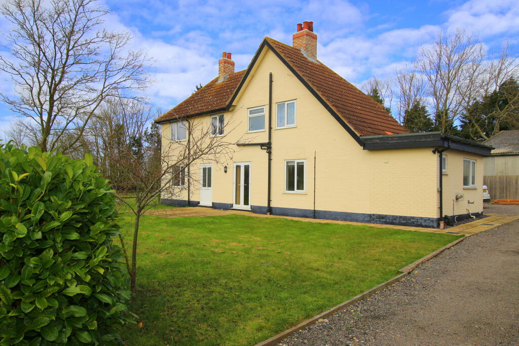 3 bed Detached for rent in . From Pocock & Shaw - Ely