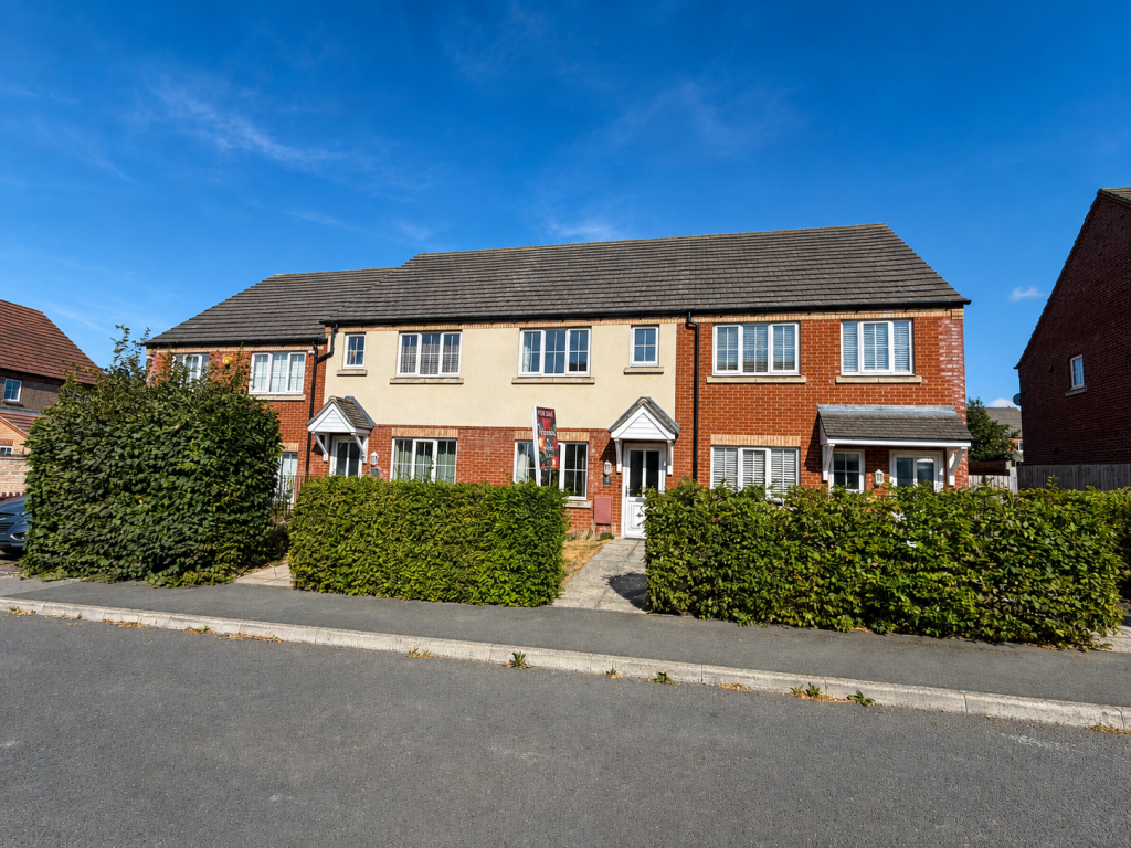 2 bed Mid Terraced House for rent in Chettisham. From Pocock & Shaw - Ely