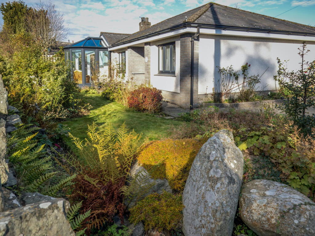 2 bed Detached bungalow for rent in The Green. From Poole Townsend - Barrow-in-Furness