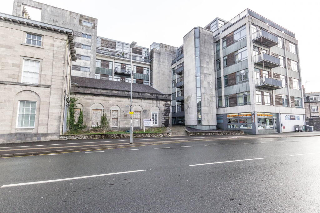 1 bed Apartment for rent in Kendal. From Poole Townsend - Barrow-in-Furness