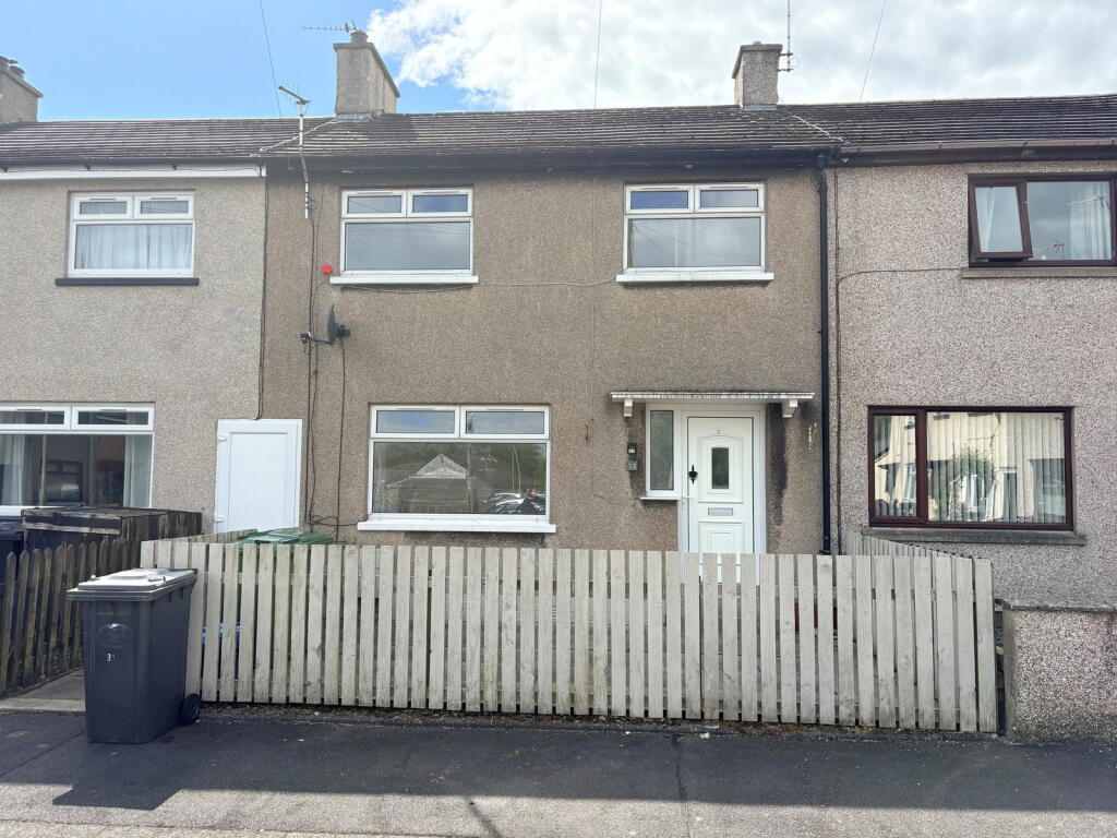 3 bed Mid Terraced House for rent in Ulverston. From Poole Townsend - Barrow-in-Furness 3 bed Mid Terraced House for rent in Ulverston. From Poole Townsend - Barrow-in-Furness