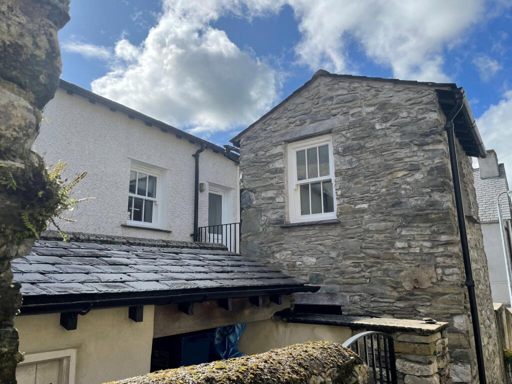 2 bed Cottage for rent in Ulverston. From Poole Townsend - Barrow-in-Furness