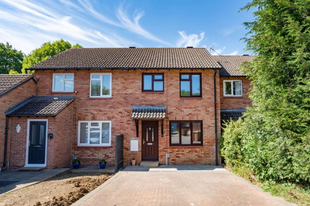 3 bed Mid Terraced House for rent in Oxford. From Portfolio Properties - Oxford