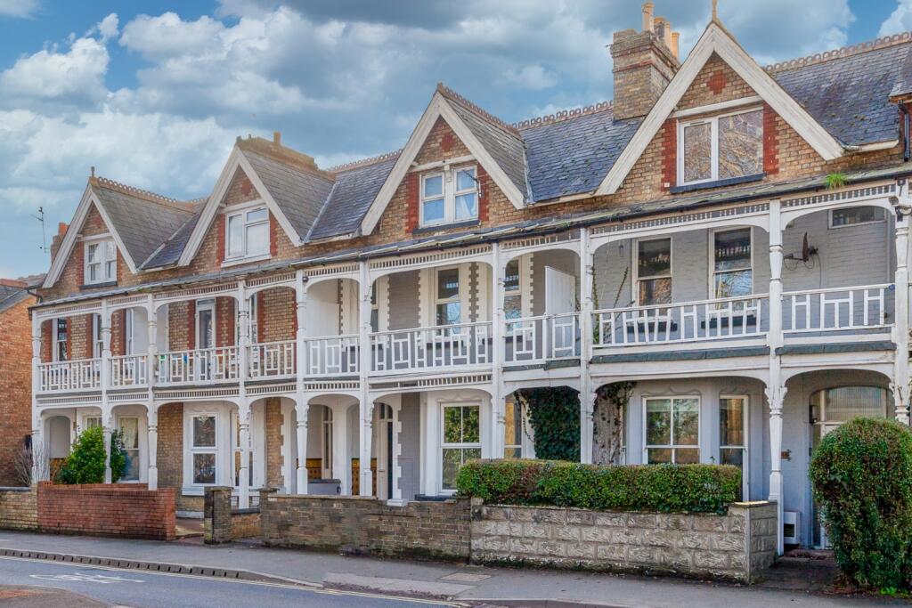 6 bed Mid Terraced House for rent in Oxford. From Portfolio Properties - Oxford 6 bed Mid Terraced House for rent in Oxford. From Portfolio Properties - Oxford