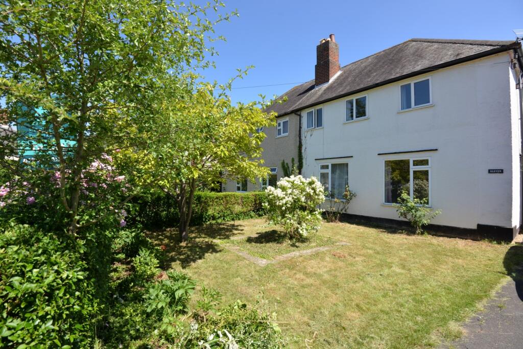 4 bed Mid Terraced House for rent in Oxford. From Portfolio Properties - Oxford