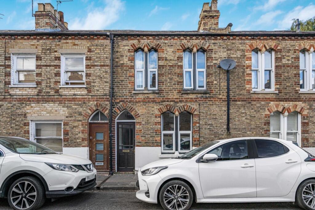 3 bed Mid Terraced House for rent in Oxford. From Portfolio Properties - Oxford 3 bed Mid Terraced House for rent in Oxford. From Portfolio Properties - Oxford