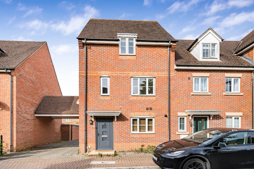 3 bed Detached for rent in Wootton. From Portfolio Properties - Oxford