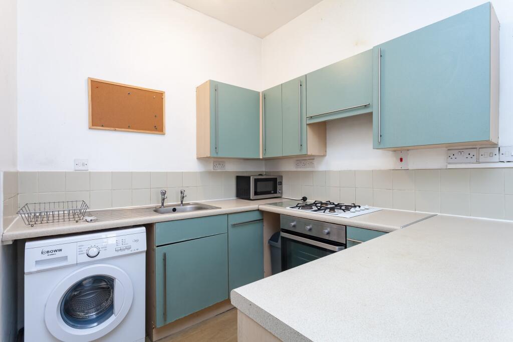 3 bed 1st Floor Flat for rent in Camden Town. From Portico - Camden