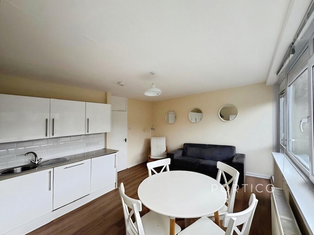 4 bed 1st Floor Flat for rent in London. From Portico - Clapham