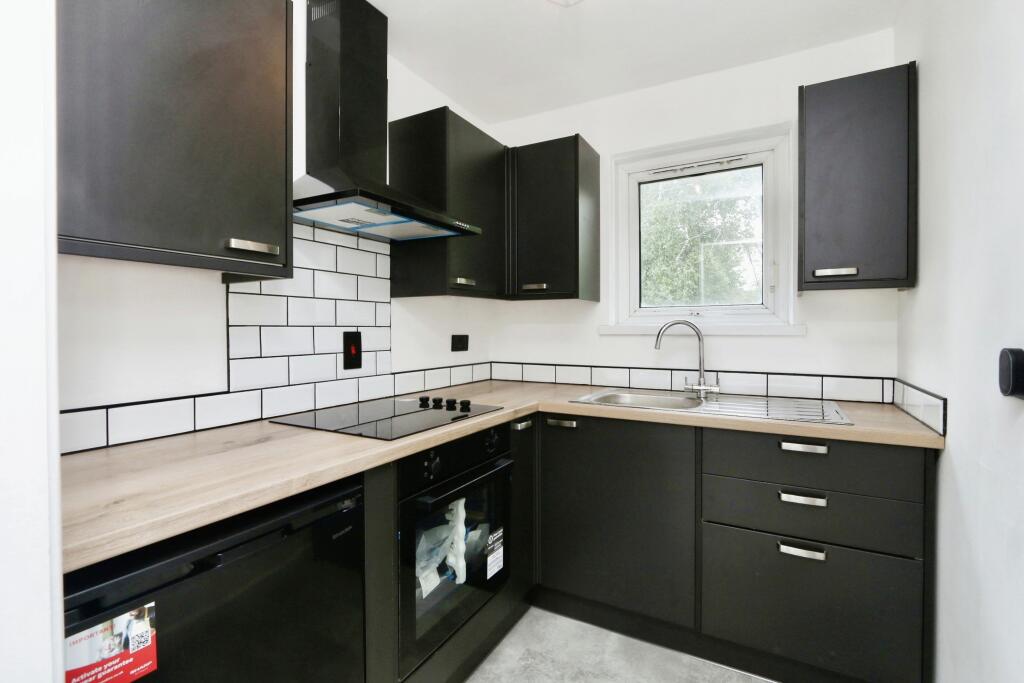 1 bed 1st Floor Flat for rent in Clapham. From Portico - Clapham