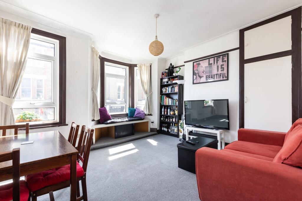 1 bed 1st Floor Flat for rent in Clapham. From Portico - Clapham