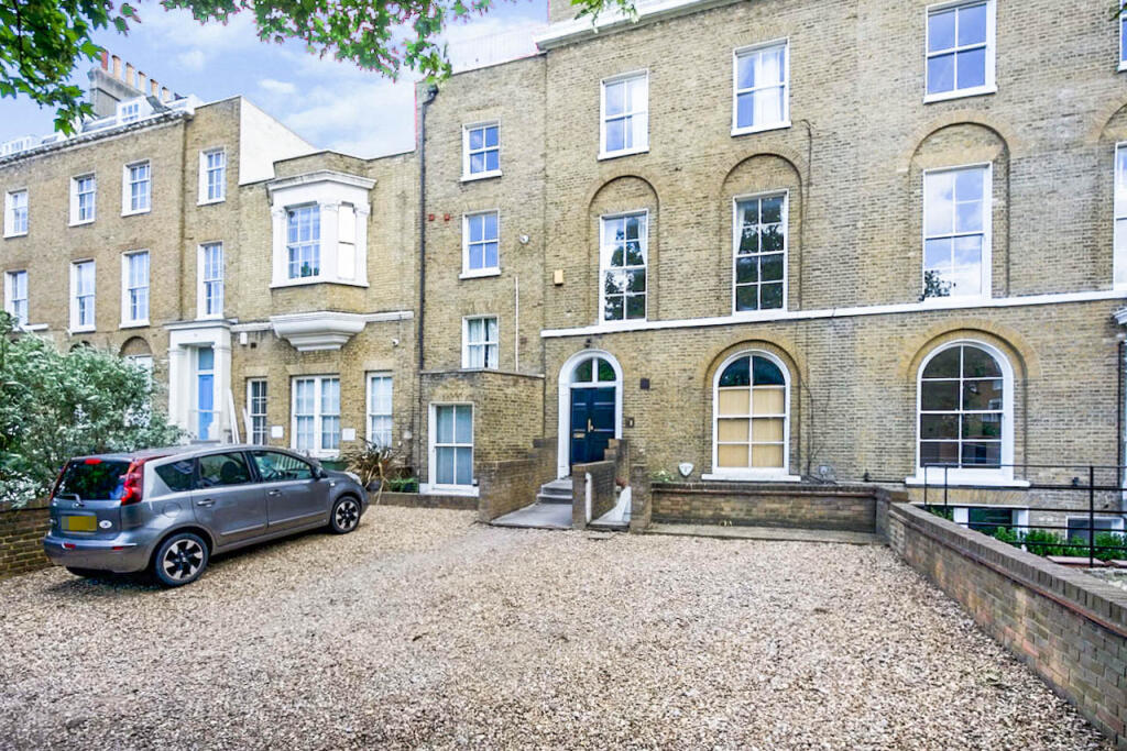 2 bed 1st Floor Flat for rent in Clapham. From Portico - Clapham