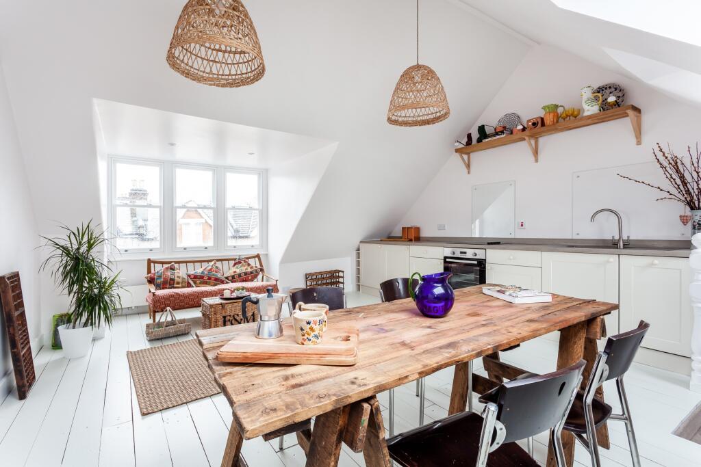 1 bed 1st Floor Flat for rent in London. From Portico - Clapham 1 bed 1st Floor Flat for rent in London. From Portico - Clapham