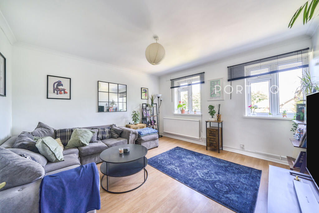 2 bed 1st Floor Flat for rent in Streatham. From Portico - Clapham
