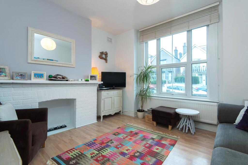 1 bed 1st Floor Flat for rent in London. From Portico - Clapham 1 bed 1st Floor Flat for rent in London. From Portico - Clapham