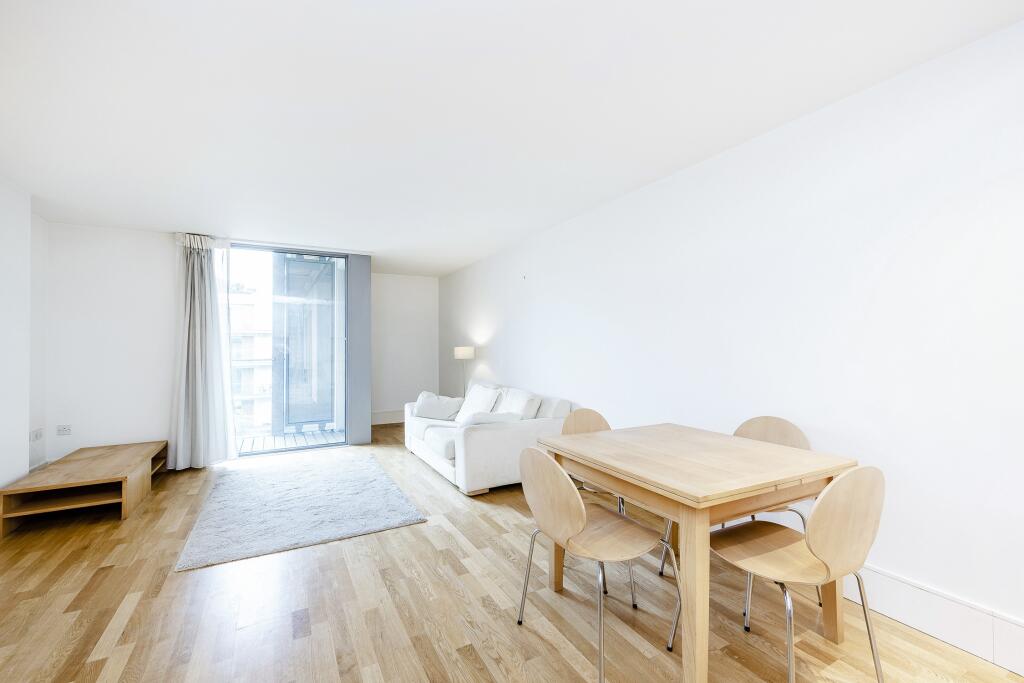 1 bed 1st Floor Flat for rent in London. From Portico - Highbury