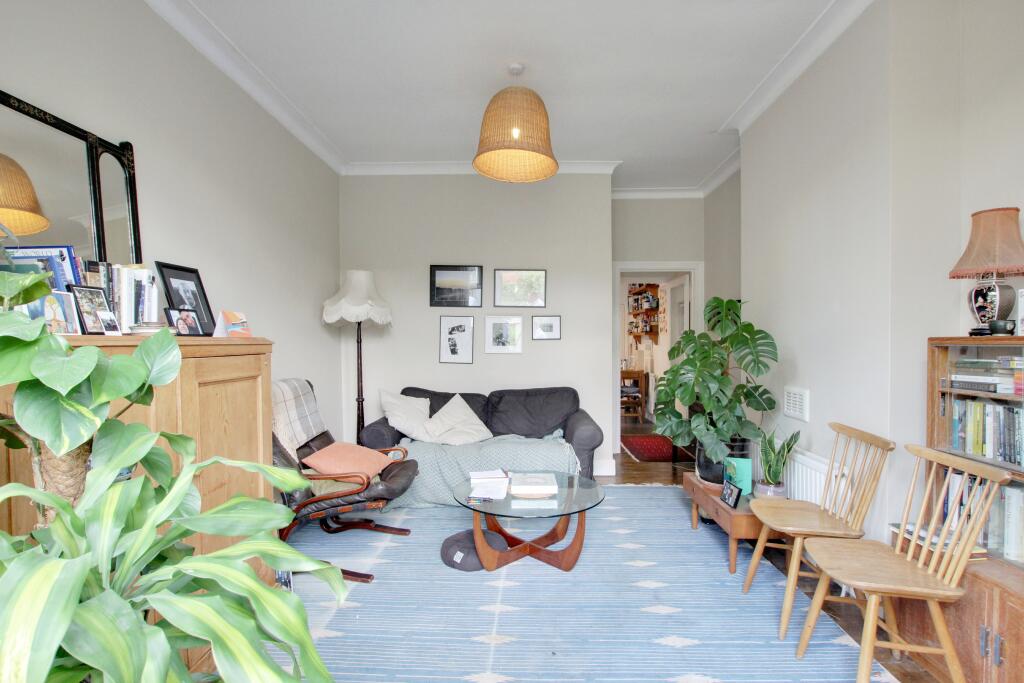2 bed 1st Floor Flat for rent in London. From Portico - Walthamstow
