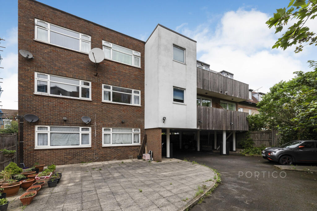1 bed 1st Floor Flat for rent in London. From Portico - Walthamstow
