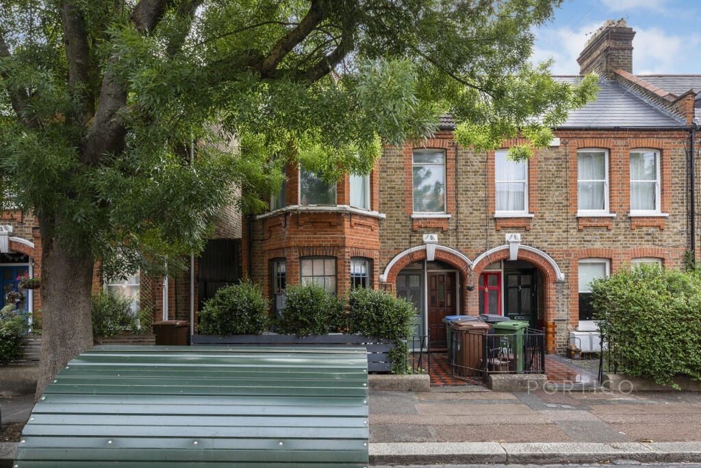 2 bed 1st Floor Flat for rent in London. From Portico - Walthamstow