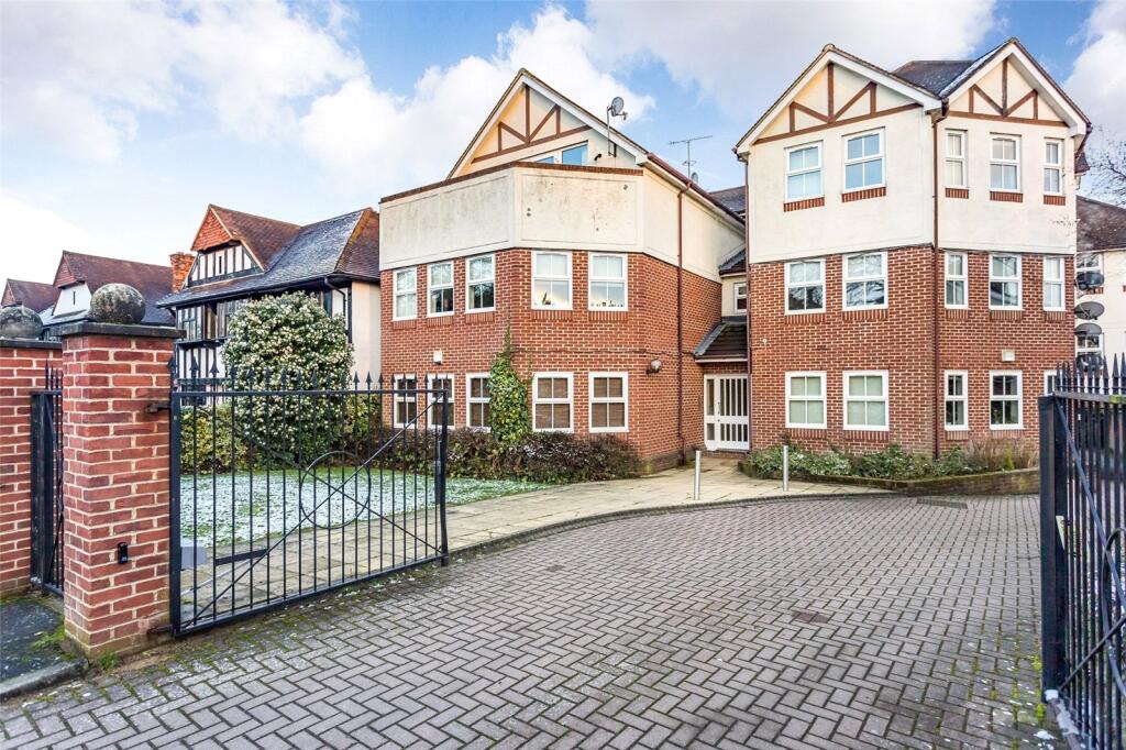 2 bed 1st Floor Flat for rent in Woodford. From Portico - Woodford 2 bed 1st Floor Flat for rent in Woodford. From Portico - Woodford