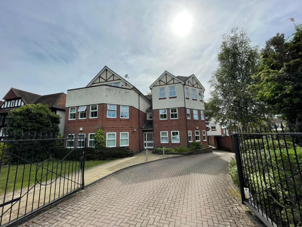 1 bed 1st Floor Flat for rent in Woodford. From Portico - Woodford 1 bed 1st Floor Flat for rent in Woodford. From Portico - Woodford