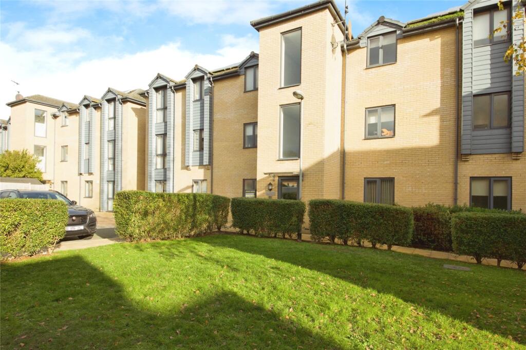 2 bed 1st Floor Flat for rent in Chigwell Row. From Portico - Woodford 2 bed 1st Floor Flat for rent in Chigwell Row. From Portico - Woodford