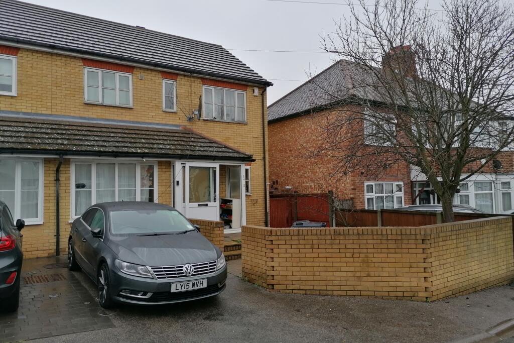 4 bed Detached for rent in Woodford. From Portico - Woodford