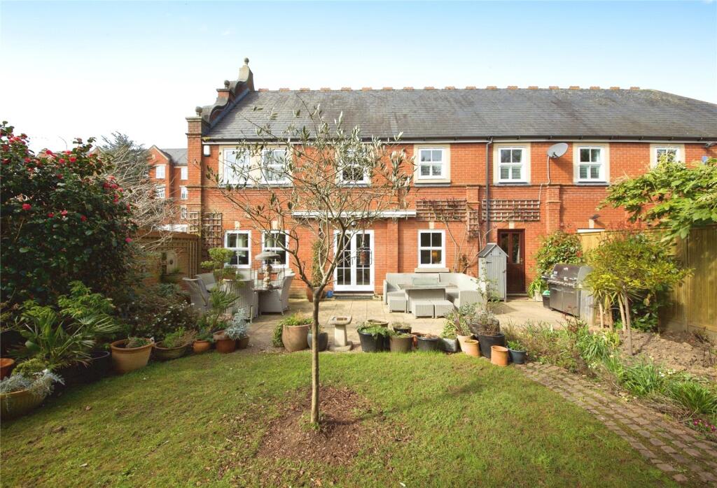 3 bed Detached for rent in Woodford. From Portico - Woodford
