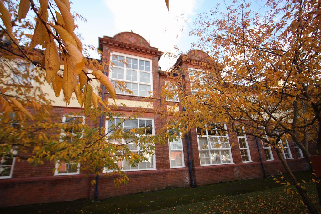 2 bed Apartment for rent in Ellesmere Port. From Premier Estate (& Letting) Agents Ltd - Ellesmere Port