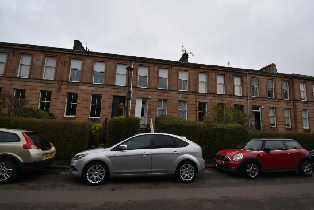 2 bed 1st Floor Flat for rent in Rutherglen. From Premier Properties - Uddingston