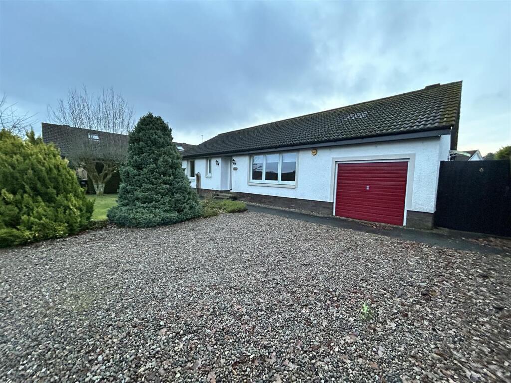 2 bed Detached bungalow for rent in Auchterarder. From Premier Properties Perth - Perth 2 bed Detached bungalow for rent in Auchterarder. From Premier Properties Perth - Perth