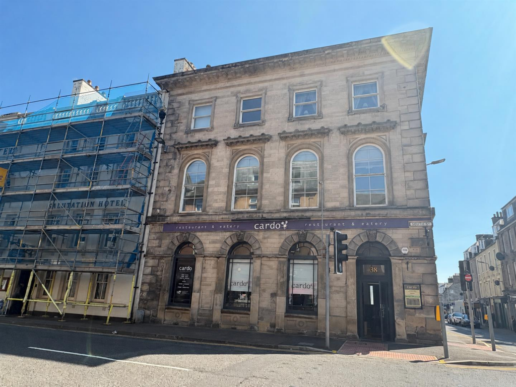 2 bed 1st Floor Flat for rent in Kinfauns. From Premier Properties Perth - Perth