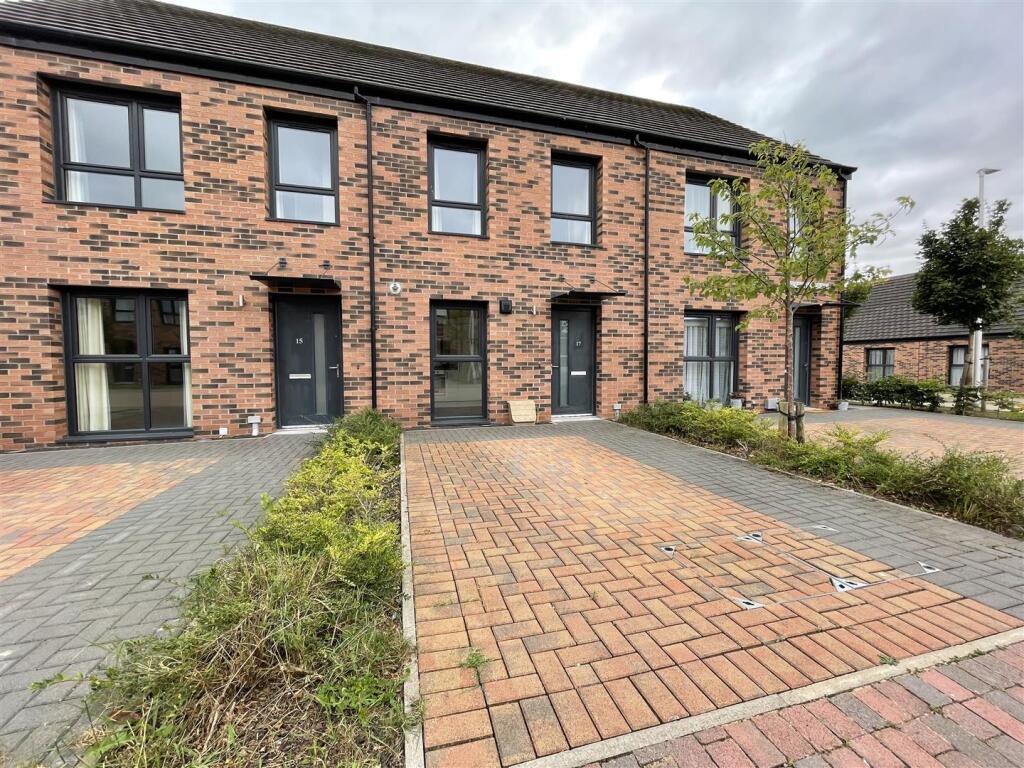 2 bed Mid Terraced House for rent in Perth. From Premier Properties Perth - Perth