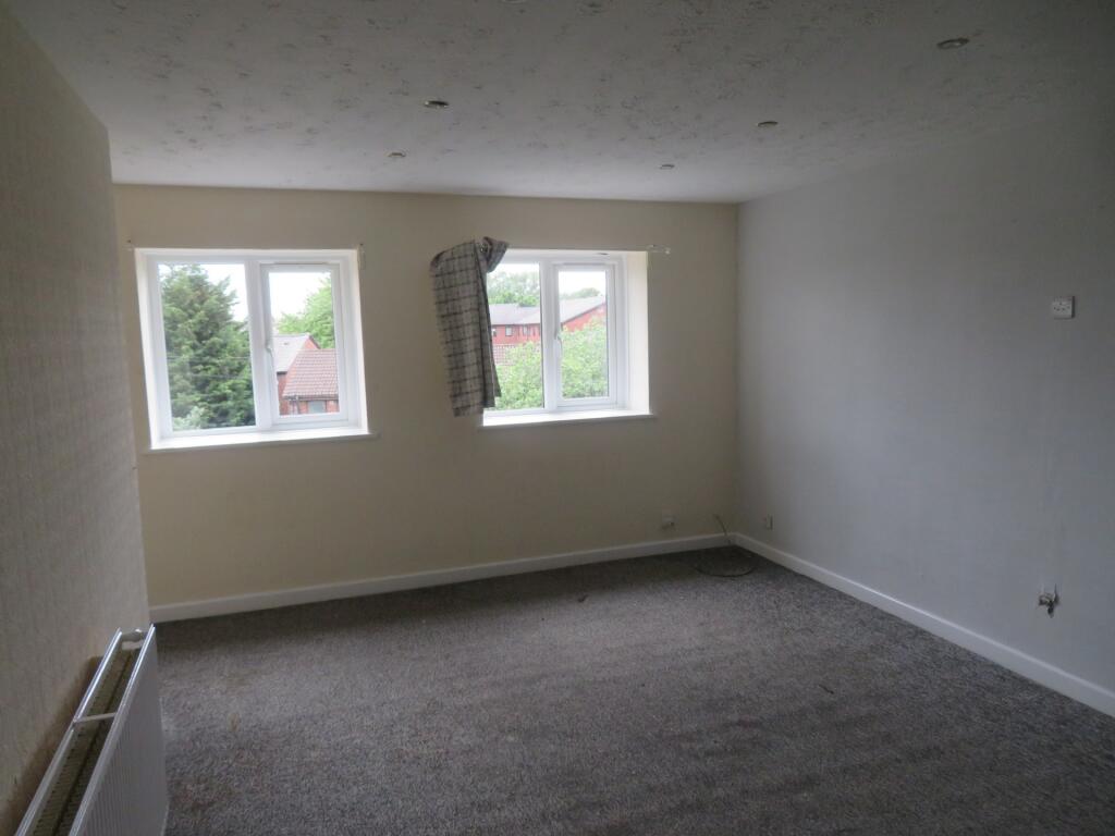 4 bed 1st Floor Flat for rent in Trub. From Prestige Sales and Lettings Limited - Rochdale 4 bed 1st Floor Flat for rent in Trub. From Prestige Sales and Lettings Limited - Rochdale