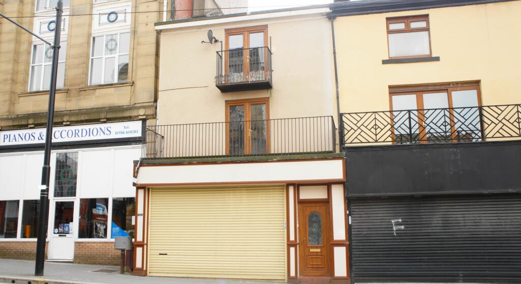 3 bed 1st Floor Flat for rent in Rochdale. From Prestige Sales and Lettings Limited - Rochdale 3 bed 1st Floor Flat for rent in Rochdale. From Prestige Sales and Lettings Limited - Rochdale