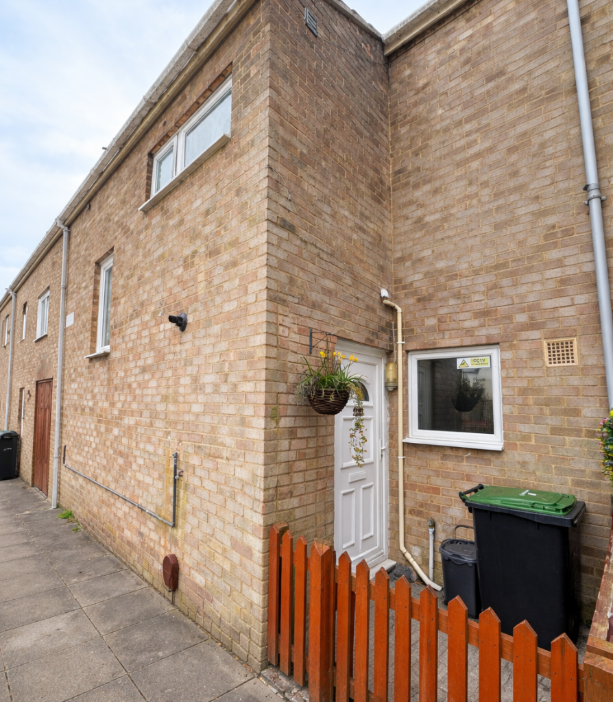 4 bed Mid Terraced House for rent in Haverhill. From Preview Property Services - Haverhill