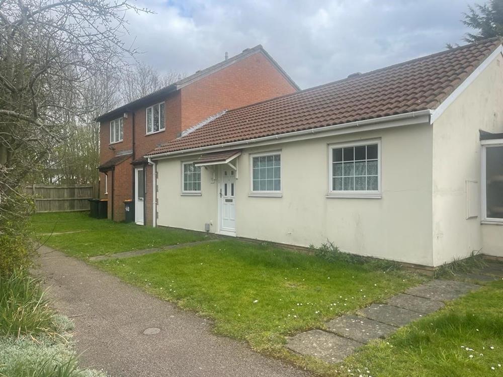 2 bed Bungalow for rent in Bedford. From Price Wallace - Bedford