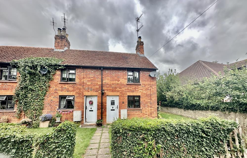 2 bed Cottage for rent in Milton Ernest. From Price Wallace - Bedford