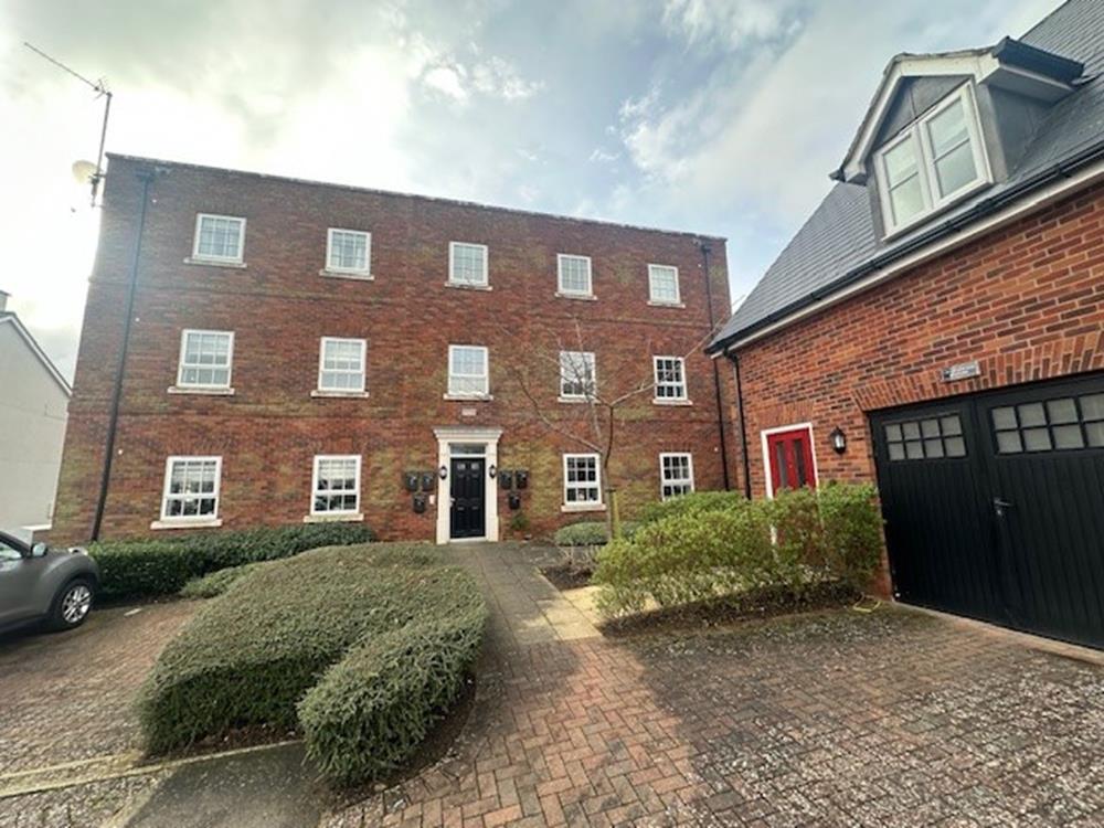 2 bed Apartment for rent in Ampthill. From Price Wallace - Bedford
