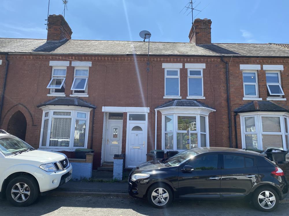 2 bed Mid Terraced House for rent in Rushden. From Price Wallace - Bedford