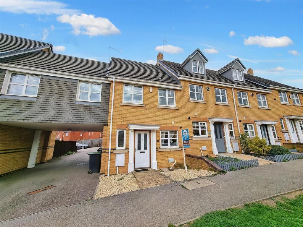 3 bed Mid Terraced House for rent in Rushden. From Prime Choice Ltd - Rushden