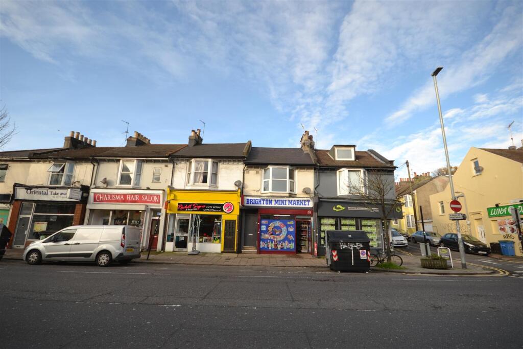 2 bed 1st Floor Flat for rent in Ovingdean. From Priors - Hove