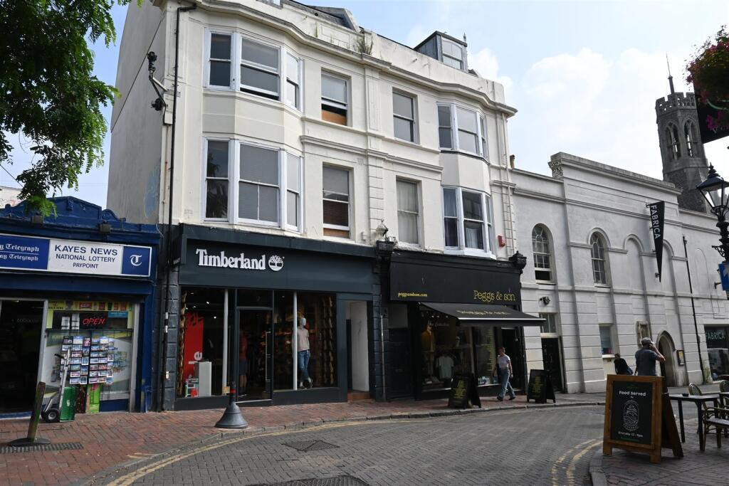 1 bed 1st Floor Flat for rent in Brighton and Hove. From Priors - Hove