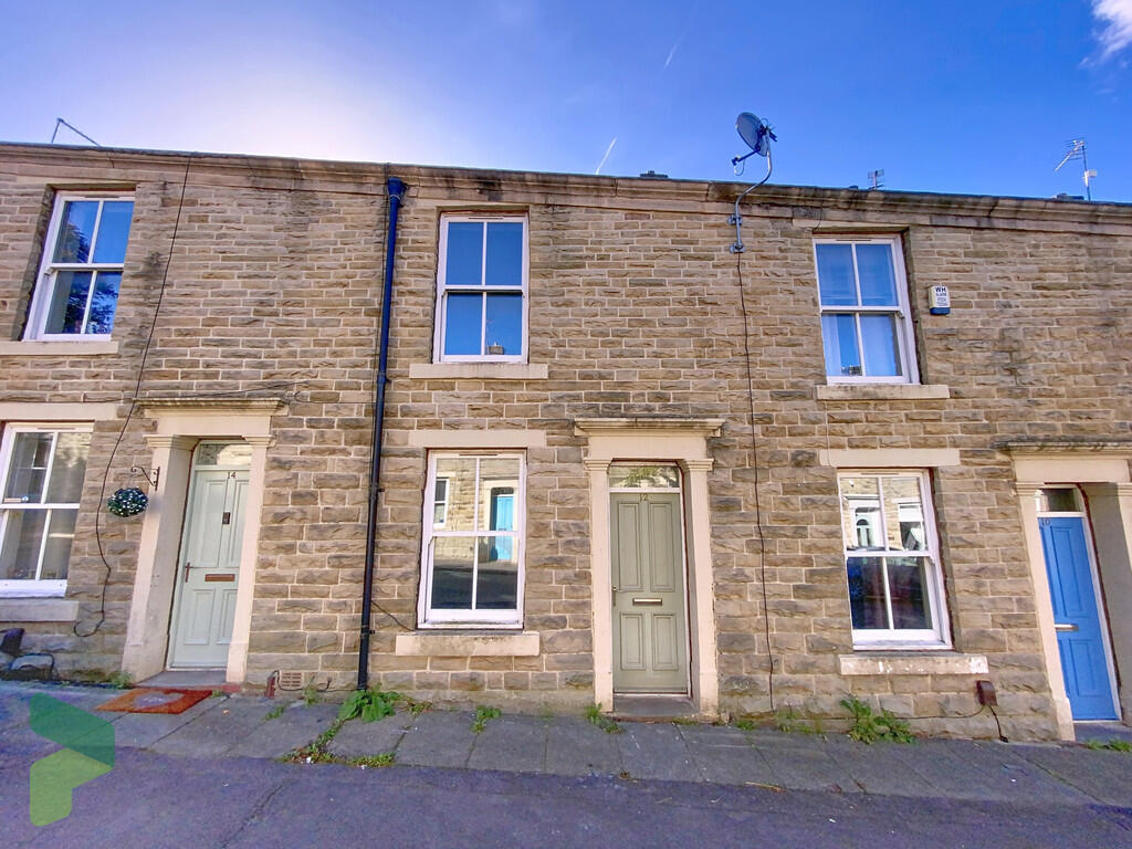 2 bed Mid Terraced House for rent in Darwen. From Proctors Estate Agency - Darwen 2 bed Mid Terraced House for rent in Darwen. From Proctors Estate Agency - Darwen