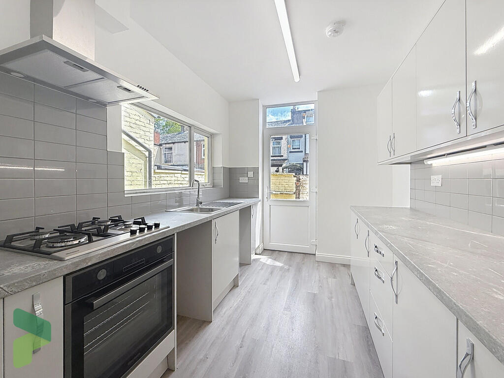 2 bed Mid Terraced House for rent in Darwen. From Proctors Estate Agency - Darwen