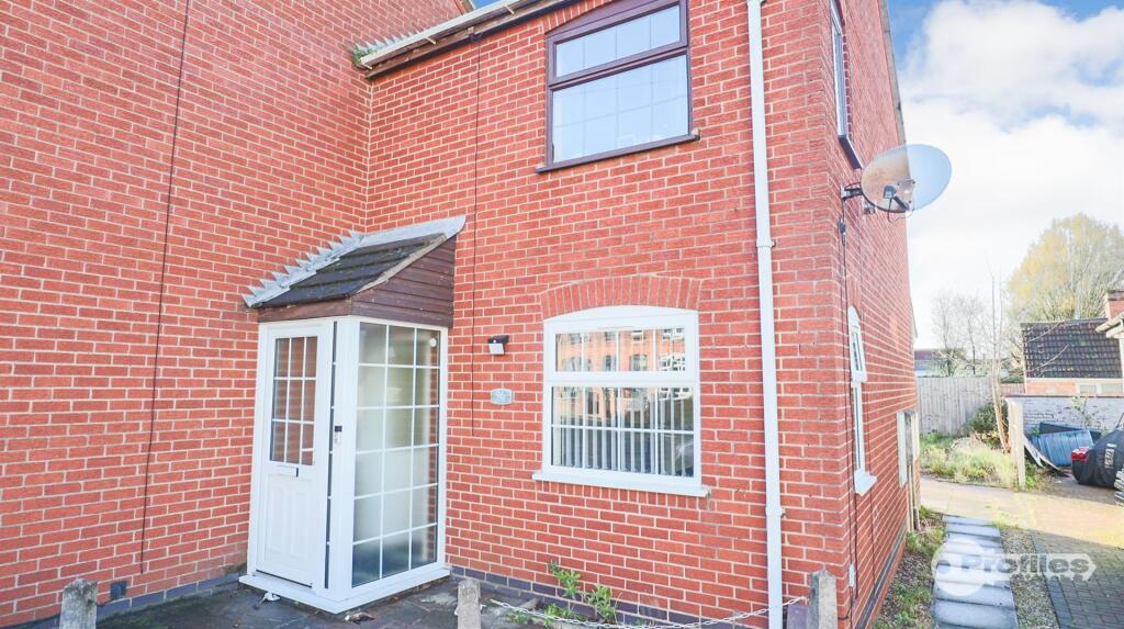 1 bed 1st Floor Flat for rent in Hinckley. From Profiles Estate Agents - Hinckley