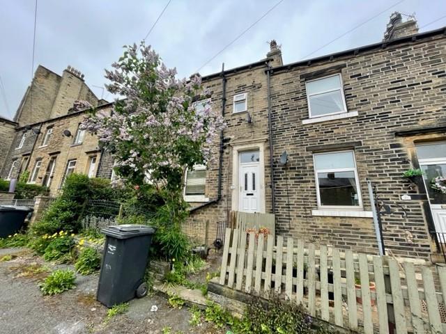 2 bed Mid Terraced House for rent in Halifax. From Property @ Kemp and Co - Halifax
