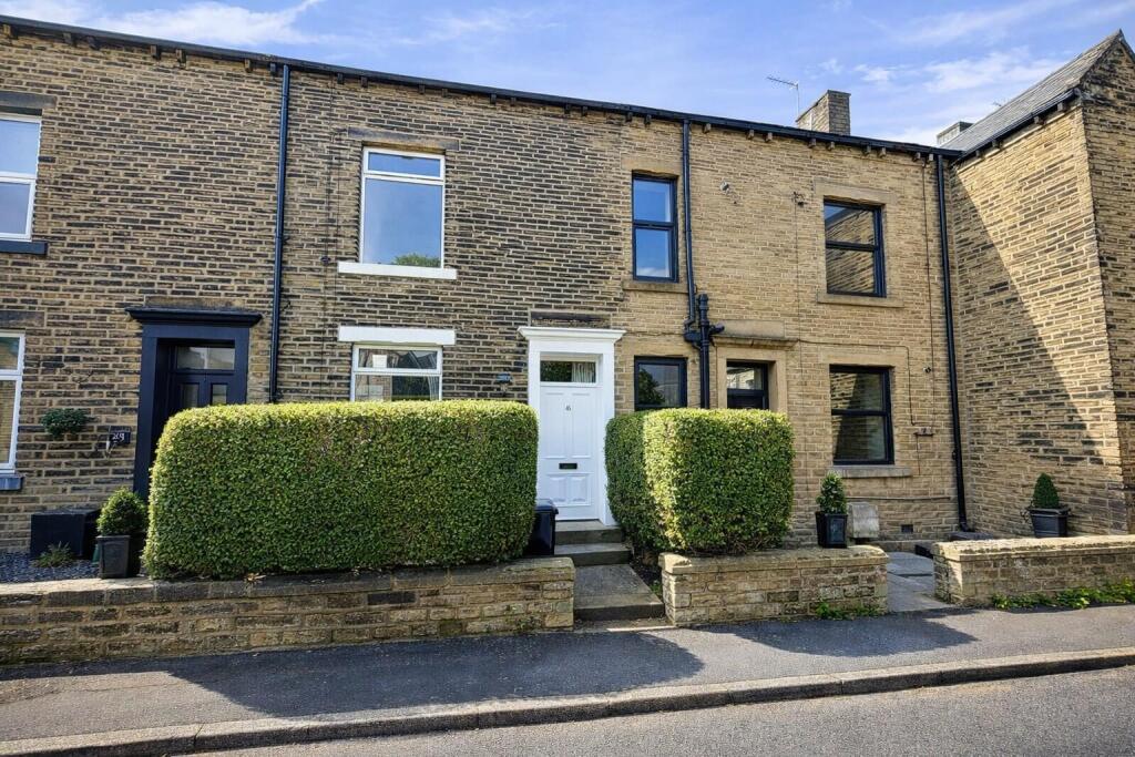 3 bed Mid Terraced House for rent in Halifax. From Property @ Kemp and Co - Halifax