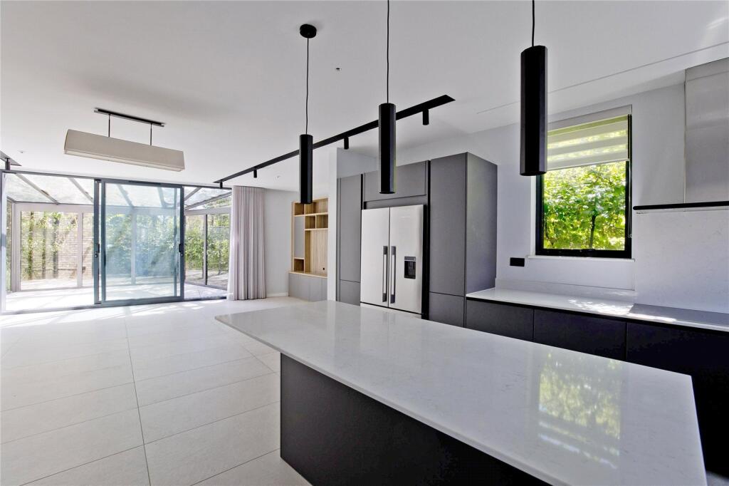 5 bed Semi Detached for rent in Hampstead. From Property Divas Ltd - London